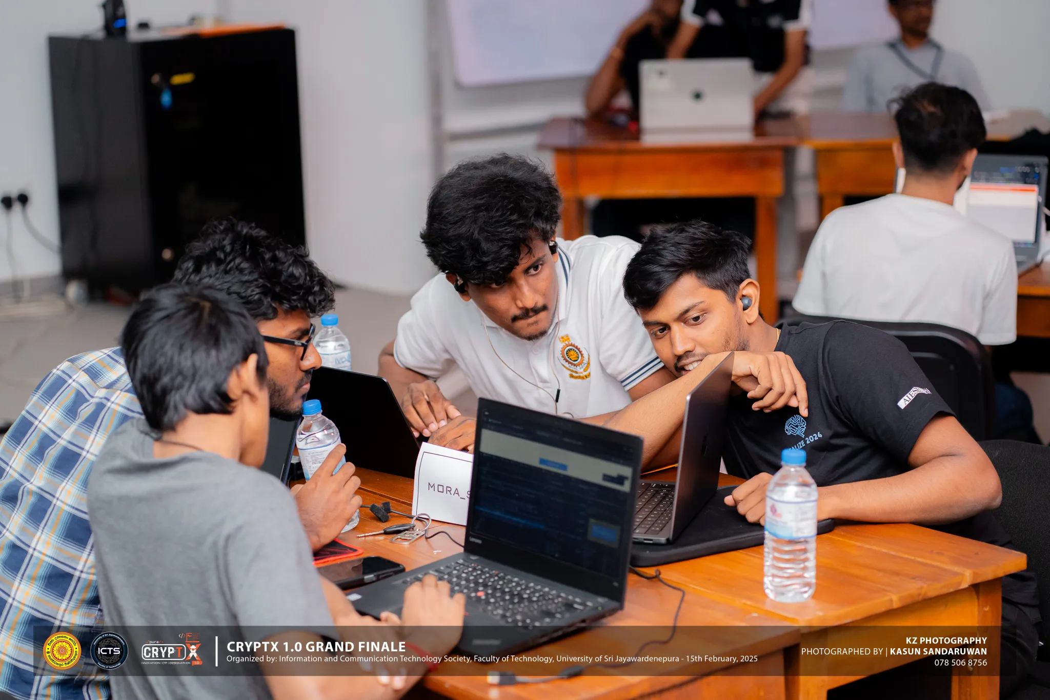 Participants discussing ideas before final demos